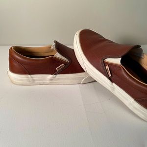 VANS CLASSIC BROWN SLIP ON